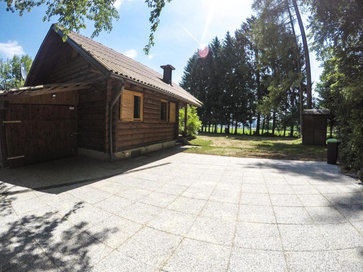 Silent Orchard Villa Naklo Kültér fotó