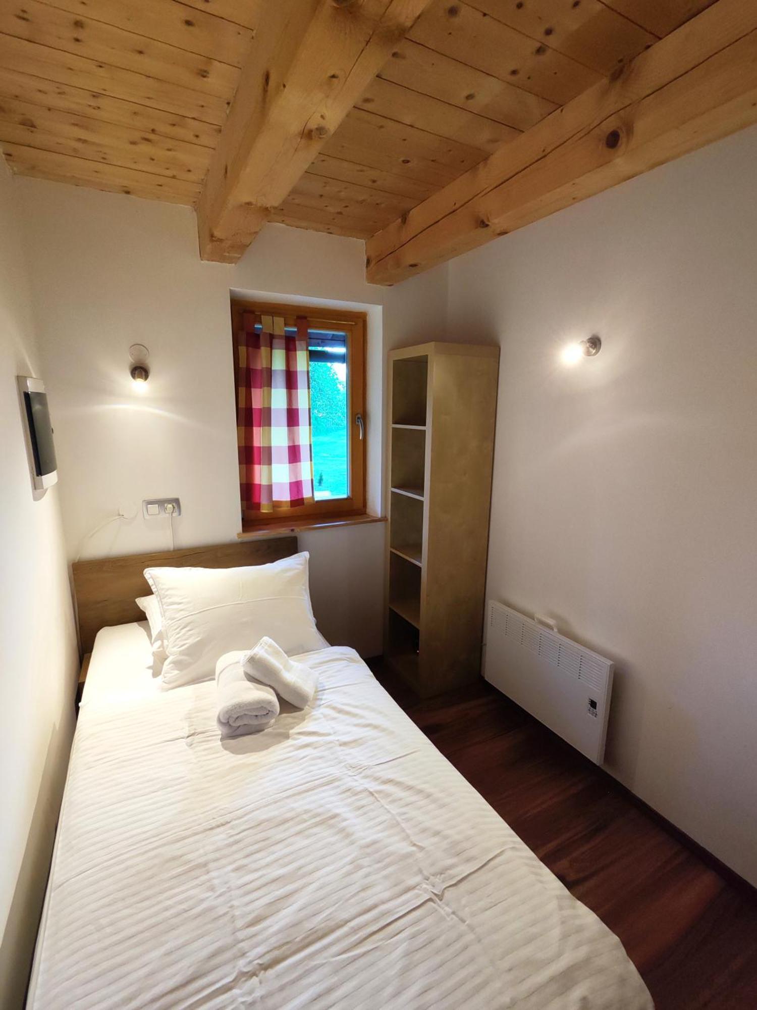Silent Orchard Villa Naklo Kültér fotó